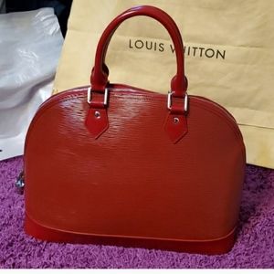 Louis Vuitton Epi Alma GM